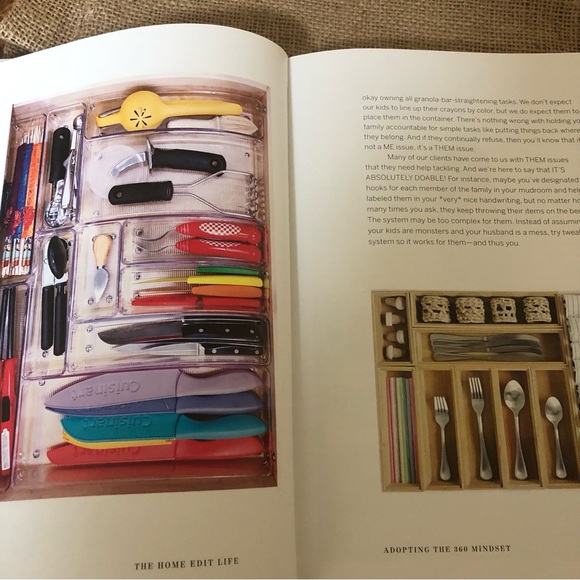 “The Home Edit Life” book by Clea Shearer & Joanna Teplin 🏠 - Picture 7 of 9